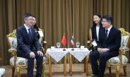 กาญจนบุรี – รองผู้ว่ากาญจน์ ให้การต้อนรับ นายเจ้า เมิ่งเทา (Mr.Zhao Mengtao) ที่ปรึกษาฝ่ายการเมือง สื่อมวลชนและการทูตสาธารณะ สถานเอกอัครราชทูตสาธารณรัฐประชาชนจีนประจำประเทศไทย และคณะ ในโอกาสเดินทางเยือนจังหวัดกาญจนบุรี
