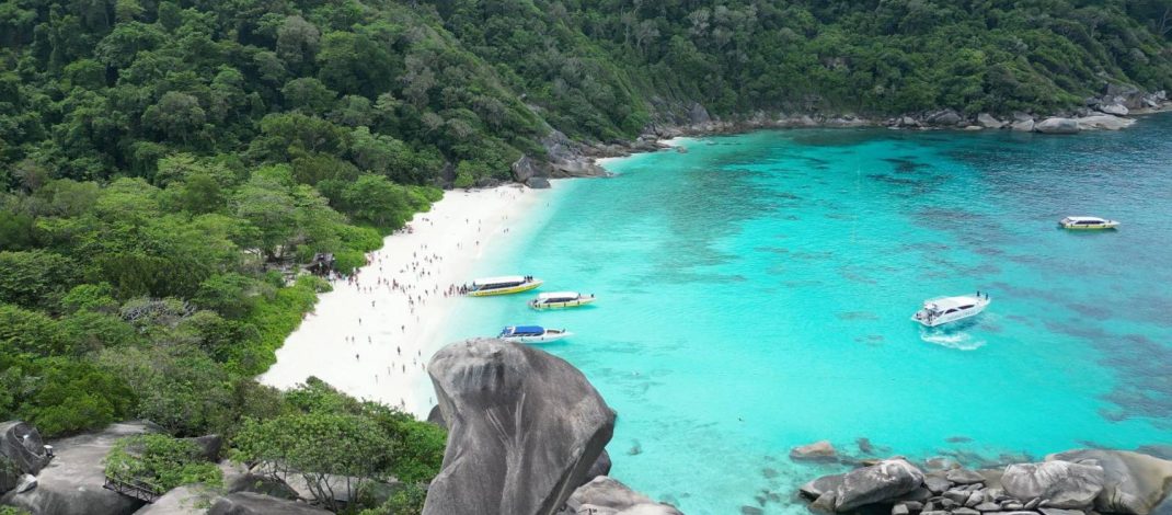 พังงา กรมอุทยานแห่งชาติประกาศปิดหมู่เกาะสิมิลัน-หมู่เกาะสุรินทร์ 5 เดือน ฟื้นฟูระบบนิเวศช่วงฤดูมรสุม