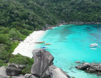 พังงา กรมอุทยานแห่งชาติประกาศปิดหมู่เกาะสิมิลัน-หมู่เกาะสุรินทร์ 5 เดือน ฟื้นฟูระบบนิเวศช่วงฤดูมรสุม