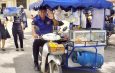 กาญจนบุรี – กระตุ้นปลุกรถพุ่มพวงกลับมาอีกครั้ง!! อำเภอบ่อพลอย ร่วมกับพานิชณ์จังหวัดกาญจน์ off การจำหน่ายสินค้าไทยช่วยไทย โดยเครือข่ายรถพุ่มพวง
