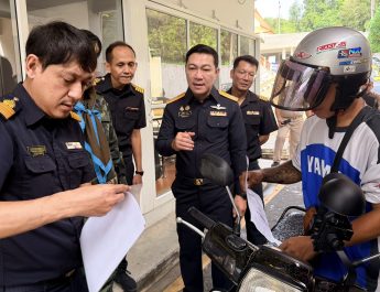 ด่านศุลกากรเบตง ผนึกกำลังทุกหน่วย ตรวจเข้มชายแดน ยึดสินค้าหนีภาษี-ผิดกฎหมาย หลายรายการ ย้ำเดินหน้าปกป้องเศรษฐกิจและสังคมอย่างต่อเนื่อง