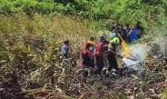 เฮลิคอปเตอร์ส่วนตัวเครื่องยนต์ขัดข้องร่วงตกกลางป่าหญ้า ไฟลุกท่วมเครื่อง เจ้าของโรงงานพร้อมกัปตันหนีตายหวุดหวิด บาดเจ็บเพียงเล็กน้อย