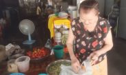 สกลนคร ส้มตำยายเรืองตำนานที่ยังเหลือคู่เมืองสกลฯ