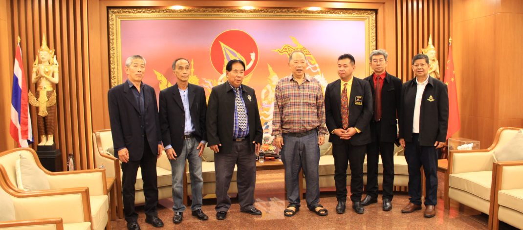 กาญจนบุรี – เริ่มเห็นปลายอุโมงค์สดใสมากตามลำดับ!! ยงยุทธ คงสวัสดิ์ กรรมการบริหารบริษัทเซี่ยงไฮ้ ไทยรับเบอร์ โปรดักส์ จำกัด เสนอตัวเป็นโซ่ข้อกลางเชื่อในความสัมพันธ์ไทยจีน มุ่งพัฒนาเขตเศรษฐกิจพิเศษภาคตะวันตก กาญจนบุรี
