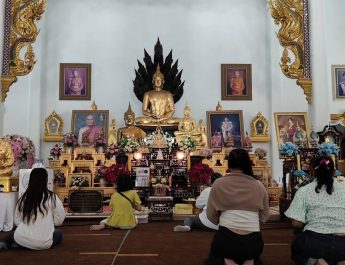 ปทุมธานี 2สาวรำแก้บนแม่ตะเคียนทองให้โชค 2 งวดติด ถวายชุดไทยขอครั้งแรกก็สมหวัง