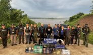 ทหารเรือ ร่วมทหารพราน หน่วยงานความมั่นคงประจำพื้นที่ “ โชว์ฝีมือ รวบ 3 ผู้ต้องหา ชาวชัยภูมิ ยึดยาบ้าล็อตใหญ่ 1.9 ล้านเม็ด บริเวณริมแม่น้ำโขง พื้นที่ อ.สังคม จ.หนองคาย