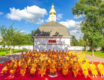 บวชหมู่ 38 พระยุโรป ล้นโบสถ์วัดพระธรรมกายเบลเยี่ยม