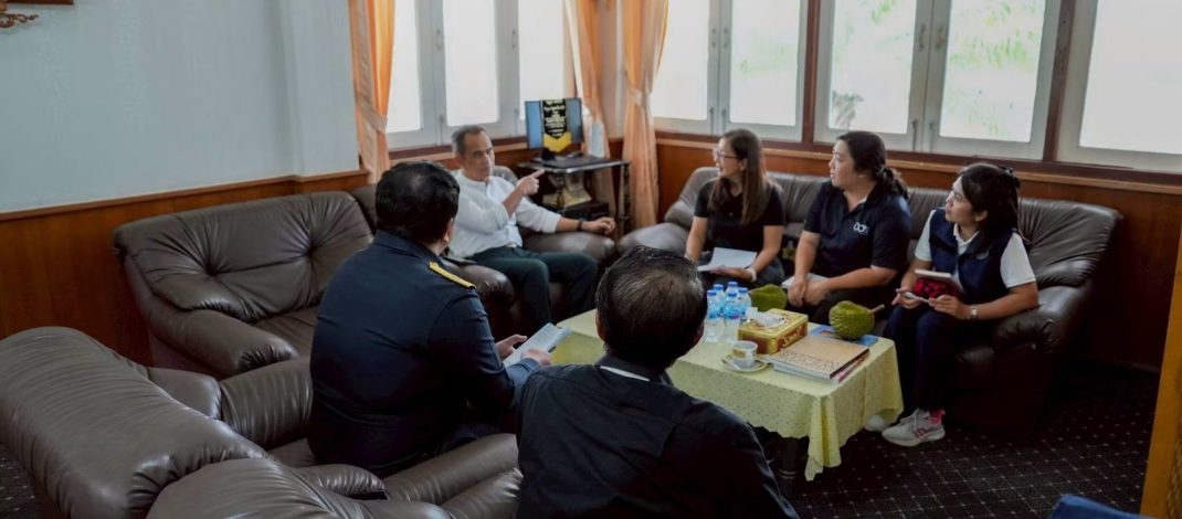 อำเภอเบตงประชุมหารือแนวทางแก้ไขปัญหาการส่งออกทุเรียนมูซังคิง