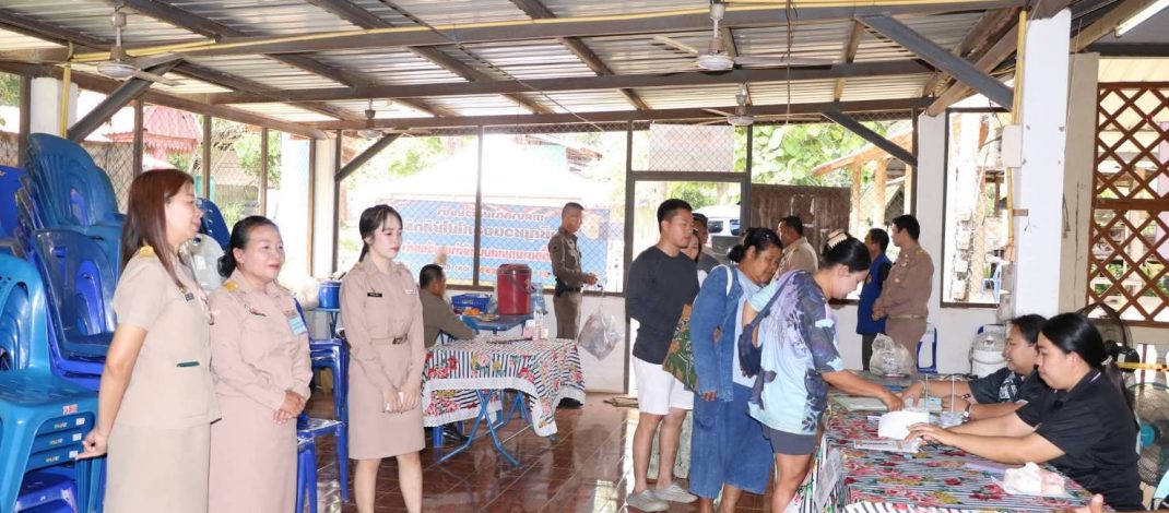 “ว่าที่ร้อยตรีปรเมศ อินโองการ” ผอ.กกต.ทต.เวียงต้าฯ ตรวจเยี่ยมหน่วยเลือกตั้งฯ