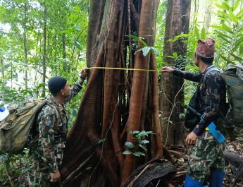 กาญจนบุรี – เจ้าหน้าที่พิทักษ์ป่าอุทยานฯเขาแหลม ลุยปฏิบัติภารกิจลาดตระเวนเข้มและทรหด 7 คืน 8 วัน ปกป้องผืนป่าร้อยวา-รันตี สมบูรณ์ปลอดภัย