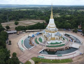 สกลนคร สุดยอดอลังการ์ประติมากรรมพระมหาธาตุเจดีย์ วัดป่านาคนิมิตต์ ศูนย์รวมใจชาวพุทธ