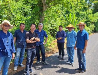 “สจ.บุญโชติ ยานสกุล” ขอความร่วมมือพี่น้องม.3 และหมู่ 8 ต.ต้าผามอกฯทำการประชาคม ลาดยาง(แอสฟาสติก) บ้านใหม่พม่า หน้าโรงงานไม้ตะเกียบ-สะพานบ้านปง