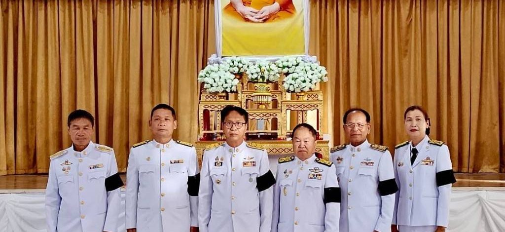 เทศบาลตำบลศรีษะเกษ ร่วมพิธีเจริญพระพุทธมนต์และทำบุญตักบาตร ถวายพระราชกุศล เนื่องในโอกาสฉลองพระชนมายุ 99 พรรษา สมเด็จพระสังฆราช