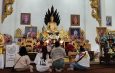 ปทุมธานี 2 สาวหยุดปังไม่ไหว เจ้าของร้านเสื้อได้โชค 2 ชั้นจากไอ้ไข่วัดบึงบาแม่ตะเคียนทอง พนง.สาวได้โชคตลอดมาแล้วกว่า 2 ปี