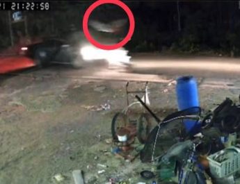 ปราจีนบุรี กล้องวงจรปิดจับภาพรถกระบะชนจยย.2ดญ.เจ็บสาหัส