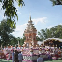 อำนาจเจริญ รัฐมนตรีประจำสำนักนายกรัฐมนตรี เป็นประธานพิธีพระราชทานเพลิงศพ พระครูประโชติจันทคุณ อดีตเจ้าอาวาสวัดสว่าง อำเภอพนา