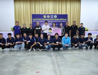กาญจนบุรี – ผู้ว่า ฯ กาญจน์ ลงพื้นที่ตรวจเยี่ยมการจัดทำบัตรประจำตัวของคนต่างด้าวซึ่งพำนักอยู่ในเขตพื้นที่ควบคุม ที่ได้รับอนุญาตให้อยู่ในราชอาณาจักรเป็นกรณีพิเศษ (ผู้หลบหนีการสู้รบจากเมียนมา)
