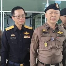 รอง ผบ.ตร.รุดตรวจชายแดนเชียงแสน พบมีลอบขนน้ำมันเข้าพม่า แกล้งสำแดงเข้าลาว เสียหายนับ 10 ล้านลิตร
