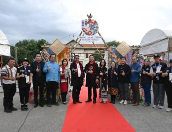 เปิดฉากอย่างยิ่งใหญ่! “ชาติพันธุ์ สีสันแห่งล้านนา” เนรมิตลานอนุสาวรีย์สามกษัตริย์ ขวนสัมผัสเสน่ห์วิถีชนเผ่า 4 จังหวัดภาคเหนือตอนบน 25-27 ก.ค. นี้