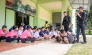 กาญจนบุรี – กองพลทหารราบที่ 9 โดย กรมทหารราบที่ 29 จัดกิจกรรมฝึกอบรมหลักการทั่วไปและการเอาตัวรอดจากเหตุกราดยิงในสถานศึกษา หรือ Active shooter
