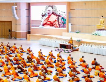 พระพรหมวชิรานุวัตร มอบประกาศนียบัตรพระสังฆาธิการ 1,200 รูป หลังอบรมเข้มข้น 7 วัน