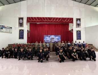 กาฬสินธุ์ ตำรวจสภ.เขาวงร่วมฝ่ายปกครองปล่อยแถวเปิดปฏิบัติการผ่าแผนยุทธการ 90 วัน พิฆาตยาเสพติด
