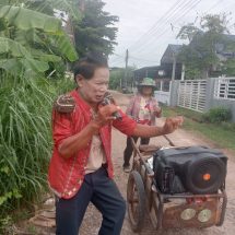 กาฬสินธุ์ มิติใหม่วงการหมอลำ “ชาลีน้อย ข้าวกรอบ” พลิกชีวิตหมอลำขาเลาะ ขอข้าวตามถนน