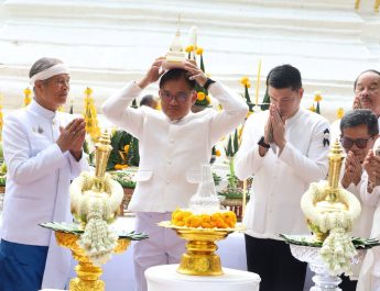 ผู้ว่าฯ เลย ประธานพิธีบวงสรวงพระราชพิธีถือน้ำพระพิพัทสัจจาสองแผ่นดินไทยลาว