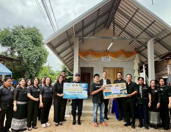 ผู้ว่าฯ อุตรดิตถ์ ส่งมอบ “บ้านห่วงใยจากใจ GLO” เติมเต็มคุณภาพชีวิตประชาชน สร้างความมั่นคงให้ครอบครัว