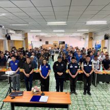 “นายกดำรงเกียรติ กิตติประภัสร์” ทต.เด่นชัย เข้าร่วมพิธีเปิดการอบรมรณรงค์ป้องกันและลดอุบัติเหตุทางถนนจาก จยย.ถนนสายหลักและถนนสายรอง ประจำปี 2569
