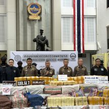 กก.ดส. ทลายรังพักยาหนองแค! รวบ 2 ทรชน ยึดยาบ้าล็อตมหึมา 9.5 ล้านเม็ด มูลค่าทะลุ 500 ล้านบาท