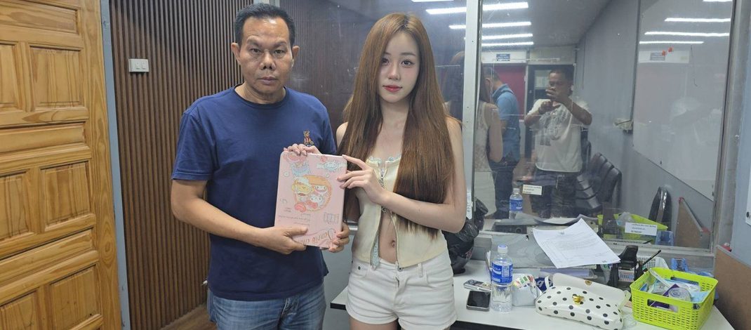 สืบห้วยขวาง รวบทันควัน 2 ผัวเมียแก๊งแม่บ้านแสบ ตระเวนรับจ้างผ่านเฟซบุ๊ก ฉก “iPad Pro” เหยื่อสาวอินฟลูฯ คาคอนโดหรู พบประวัติโชกโชน