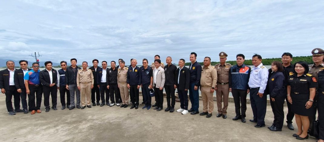 จันทบุรี/“พิพัฒน์” ลงพื้นที่จันทบุรี ตรวจโครงสร้างพื้นฐานแก้รถติด-หนุนท่องเที่ยว เล็งศึกษาเส้นทางรถไฟเชื่อมตราด หวังหนุนภาคการท่องเที่ยวและระบบโลจิสติกส์ส่งออกผลไม้เศรษฐกิจ