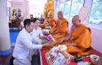 รองผู้ว่าฯนครปฐม นำหัวหน้าส่วน ประชาชน ร่วมกิจกรรมเข้าวัดปฏิบัติธรรมวันธรรมสวนะ