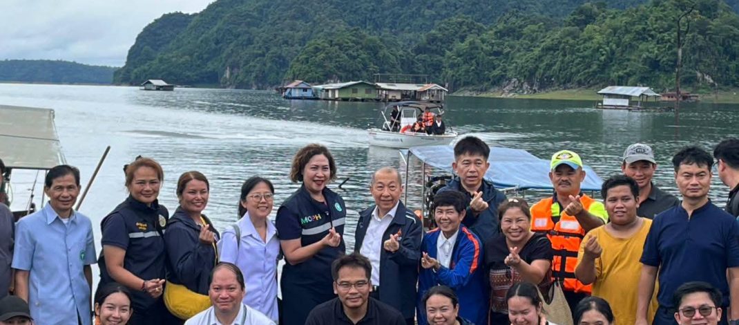 กาญจนบุรี : ประชุมขับเคลื่อนโครงการพัฒนาระบบการแพทย์ฉุกเฉินทางน้ำ อ.ทองผาภูมิ เฉลิมพระเกียรติฯ ยกระดับการช่วยเหลือผู้ป่วยพื้นที่ห่างไกล