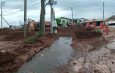 ปราจีนบุรี ชาวบ้านแตกตื่นท่อน้ำแตกเหม็นเวียนหัว