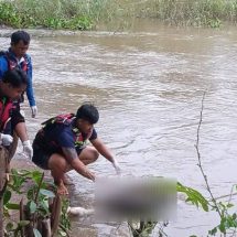 ปราจีนบุรี ตลึง!หนุ่มตกปลาพบศพลอยน้ำมา