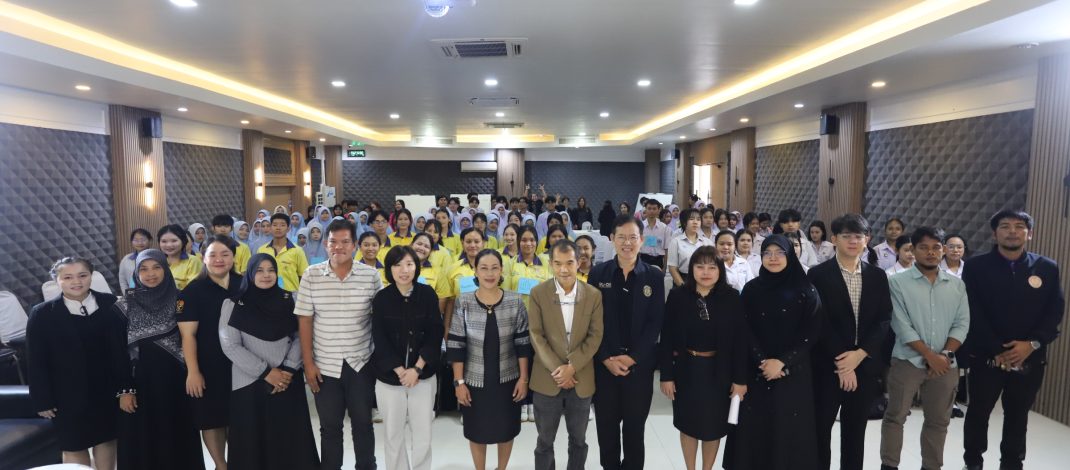 ศธจ.พังงา จัดอบรมเชิงปฏิบัติการ “Next Step : ค้นหาตัวเอง ค้นพบเส้นทางสู่การศึกษาต่อและการประกอบอาชีพในอนาคต”