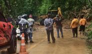 กาญจนบุรี : อัปเดตสถานการณ์ล่าสุดการเดินทางผ่านไป บ้านไร่ – บ้านอีต่อง องค์การบริหารส่วนตำบลปิล๊อก ประกาศเตือนใช้เส้นทางด้วยความระมัดระวัง