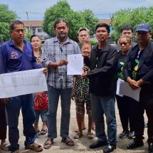 ปทุมธานี ชาวหมู่บ้าน158หลังเดือด ซื้อบ้านผ่อนจนหมดสุดท้ายโฉนดที่ดินกับบ้านที่อยู่ไม่ตรงกัน ร้องทุกหน่วยงานผ่านมา10ปีไม่มีอะไรคืบหน้า