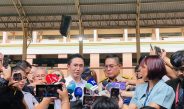 ‘ยศชนัน-ราเชน’ รุดลงพื้นที่ รร.เทพศิรินทร์ นนทบุรี วอนหยุดแชร์ภาพสะเทือนใจ สั่งปิดเรียน-ดึงทีมสุขภาพจิตเยียวยา พร้อมเปิดบริจาคเลือดด่วนช่วยผู้บาดเจ็บ