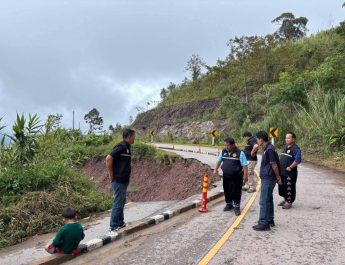 น่านเตือนภัยฝนหนัก! น้ำกัดเซาะทางหลวง 1016–ภูเพียงปิดถนนน้ำท่วม หวั่นดินสไลด์