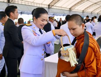 อำนาจเจริญ“รมต.สุขสมรวย” ร่วมพิธีสวดพระพุทธมนต์และทำบุญตักบาตรถวายพระราชกุศล เนื่องในวันคล้ายวันพระราชสมภพ สมเด็จพระนางเจ้าสิริกิติ์ พระบรมราชินีนาถ พระบรมราชชนนีพันปีหลวง และวันแม่แห่งชาติ 12 สิงหาคม 2569