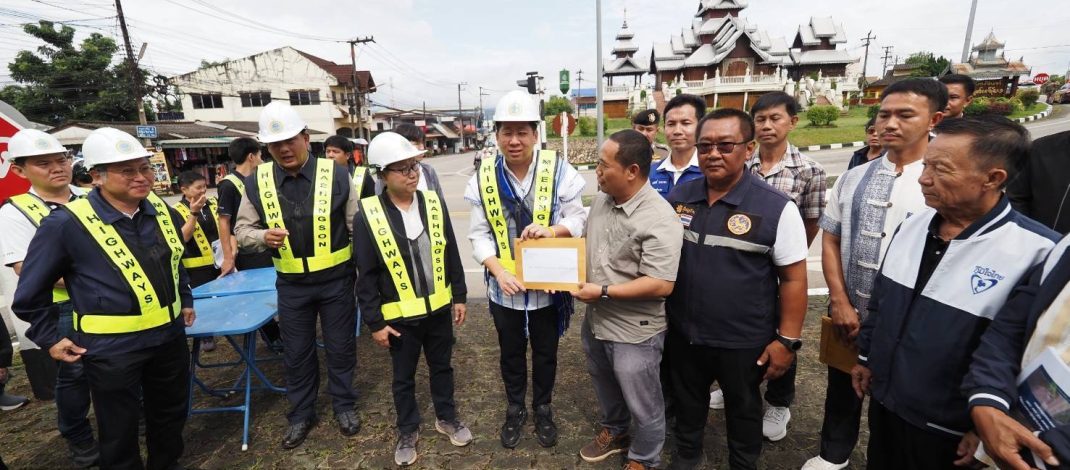 ภัทรพงศ์” ลงพื้นที่แม่สะเรียง เร่งแก้จุดเสี่ยงการสัญจร รับข้อเสนอพัฒนาถนนชายแดน ฟื้นสนามบินเก่า และเชื่อมเส้นทางเชียงใหม่–แม่ฮ่องสอน