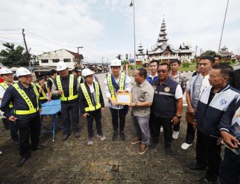 ภัทรพงศ์” ลงพื้นที่แม่สะเรียง เร่งแก้จุดเสี่ยงการสัญจร รับข้อเสนอพัฒนาถนนชายแดน ฟื้นสนามบินเก่า และเชื่อมเส้นทางเชียงใหม่–แม่ฮ่องสอน