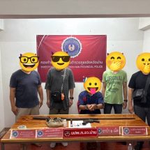 หน่วยปฏิบัติการพิเศษ ตำรวจน่าน บุกจับชายวัยกลางคน ยึดปืนเถื่อน 2 กระบอก-ยาบ้า 2 เม็ด