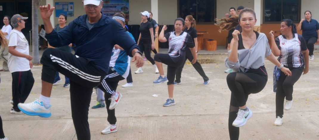 กาญจนบุรี : ชาวบ่อพลอย จัดกิจกรรม คนรักสุขภาพ THAI MOVE 74 เฉลิมพระเกียรติ 74 พรรษา