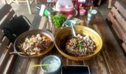สกลนคร ก๋วยเตี๋ยวโกเกชามยักษ์ ตำนานก๋วยเตี๋ยว สูตรเป็นของตัวเองมานานกว่า 40 ปี เนื้อตุ๋น หมูตุ๋นต้มยำ รสแซบอีหลีชนิดไม่ต้องปรุง