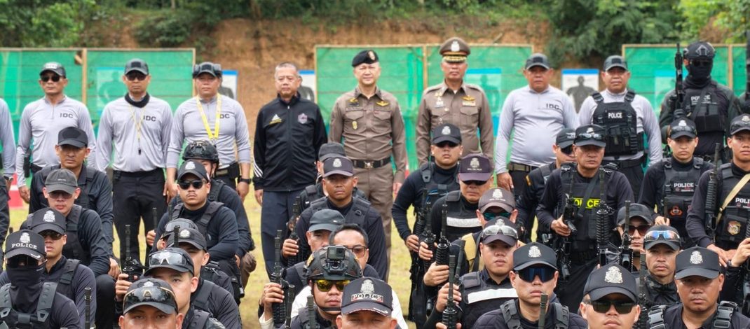 จันทบุรี-รองผบ.ตร.ลงพื้นที่ตรวจเยี่ยมการฝึก พัฒนาทักษะ โครงการ Six Man Team(Basic S.W.A.T.) ยกระดับความพร้อมรับมือเหตุวิกฤต ฝึกเข้มใช้อาวุธปืน–ยุทธวิธี