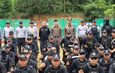 จันทบุรี-รองผบ.ตร.ลงพื้นที่ตรวจเยี่ยมการฝึก พัฒนาทักษะ โครงการ Six Man Team(Basic S.W.A.T.) ยกระดับความพร้อมรับมือเหตุวิกฤต ฝึกเข้มใช้อาวุธปืน–ยุทธวิธี